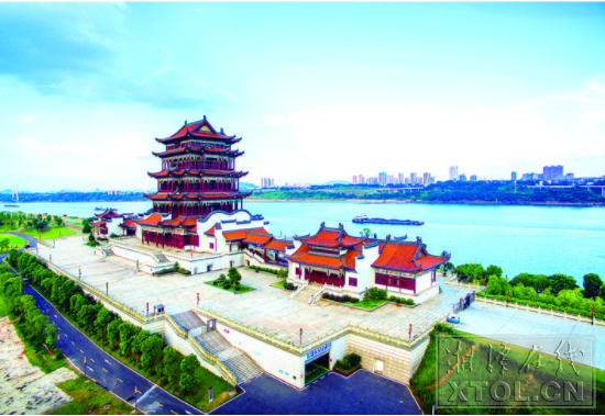 “萬樓興，湘潭興”，萬樓成為湘潭新地標建筑。