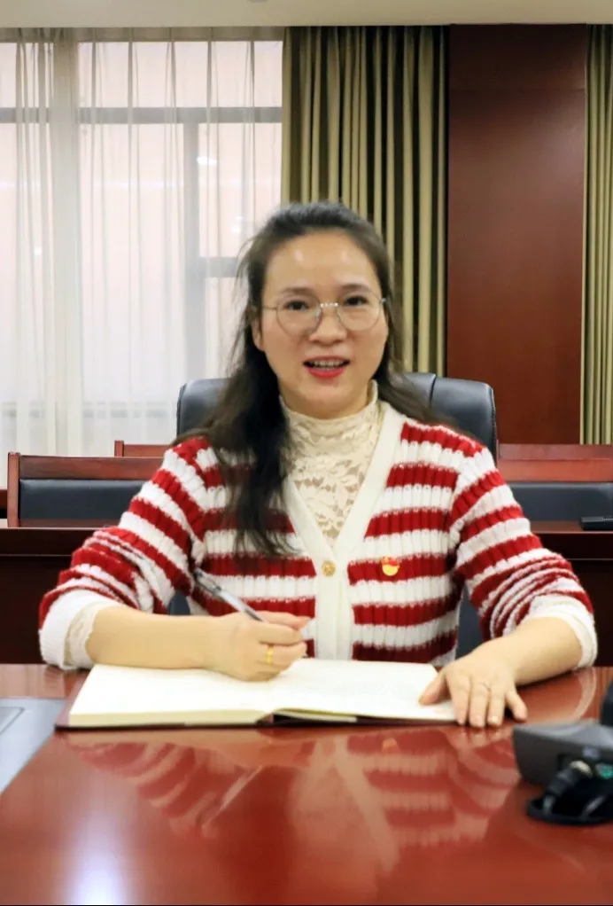 新思想激發(fā)新動(dòng)力，新血液迸發(fā)新力量！這場(chǎng)黨員大會(huì)收獲多